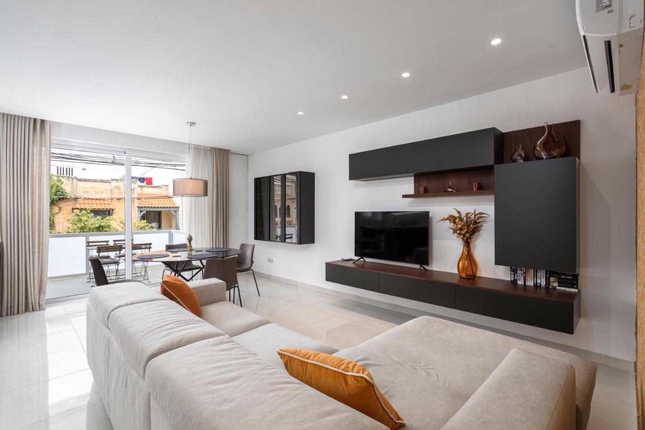 Modern 3Br Stylish Apartment With Large Balcony - Close To St Julians And St Georges Bay Is-Swieqi Exterior photo