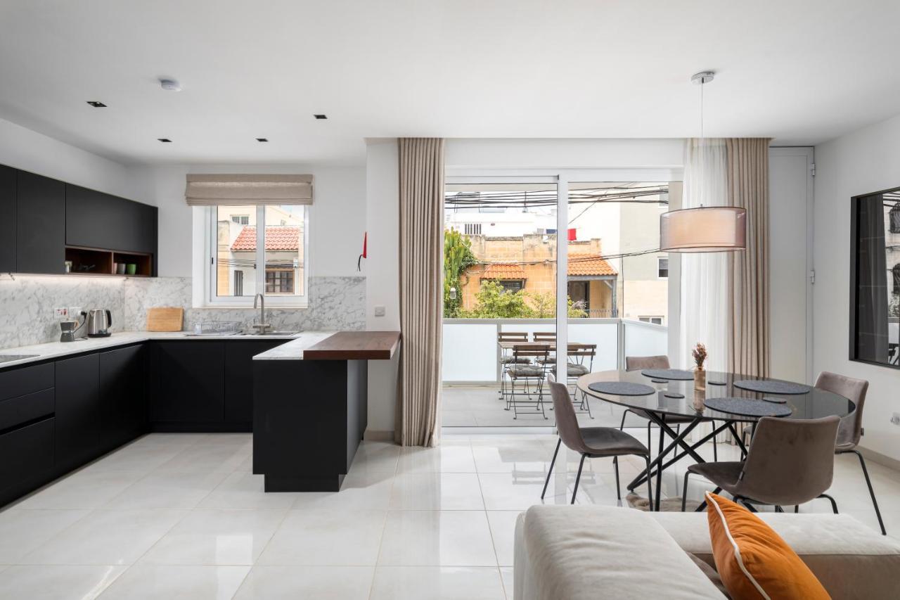 Modern 3Br Stylish Apartment With Large Balcony - Close To St Julians And St Georges Bay Is-Swieqi Exterior photo