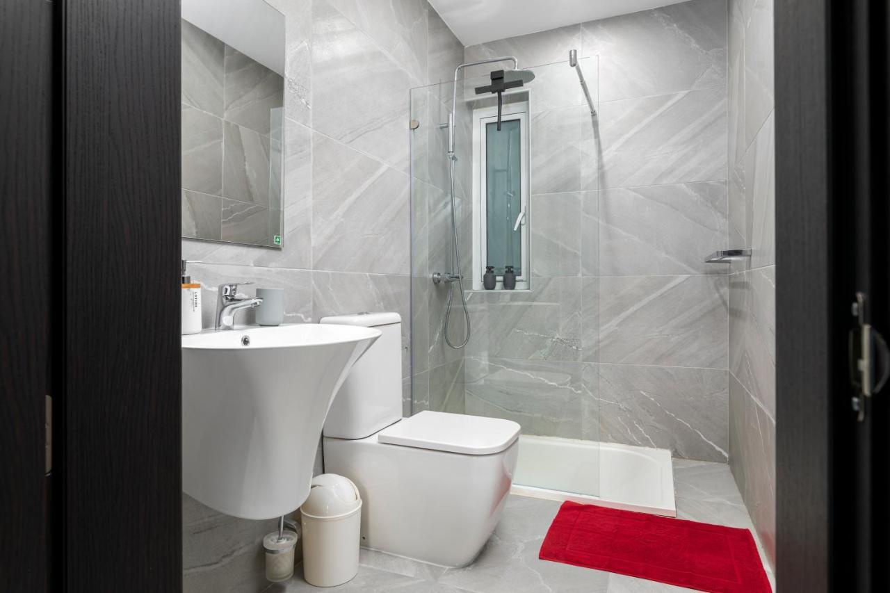 Modern 3Br Stylish Apartment With Large Balcony - Close To St Julians And St Georges Bay Is-Swieqi Exterior photo