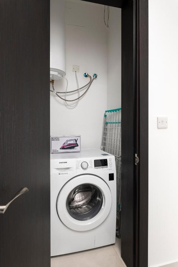 Modern 3Br Stylish Apartment With Large Balcony - Close To St Julians And St Georges Bay Is-Swieqi Exterior photo